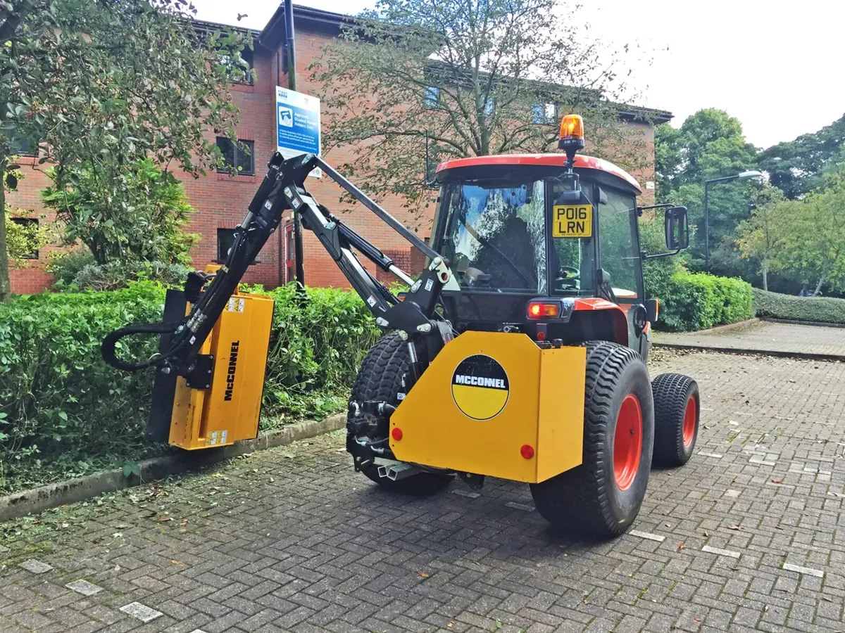McConnel PA3430 Hedge Cutter - Image 1