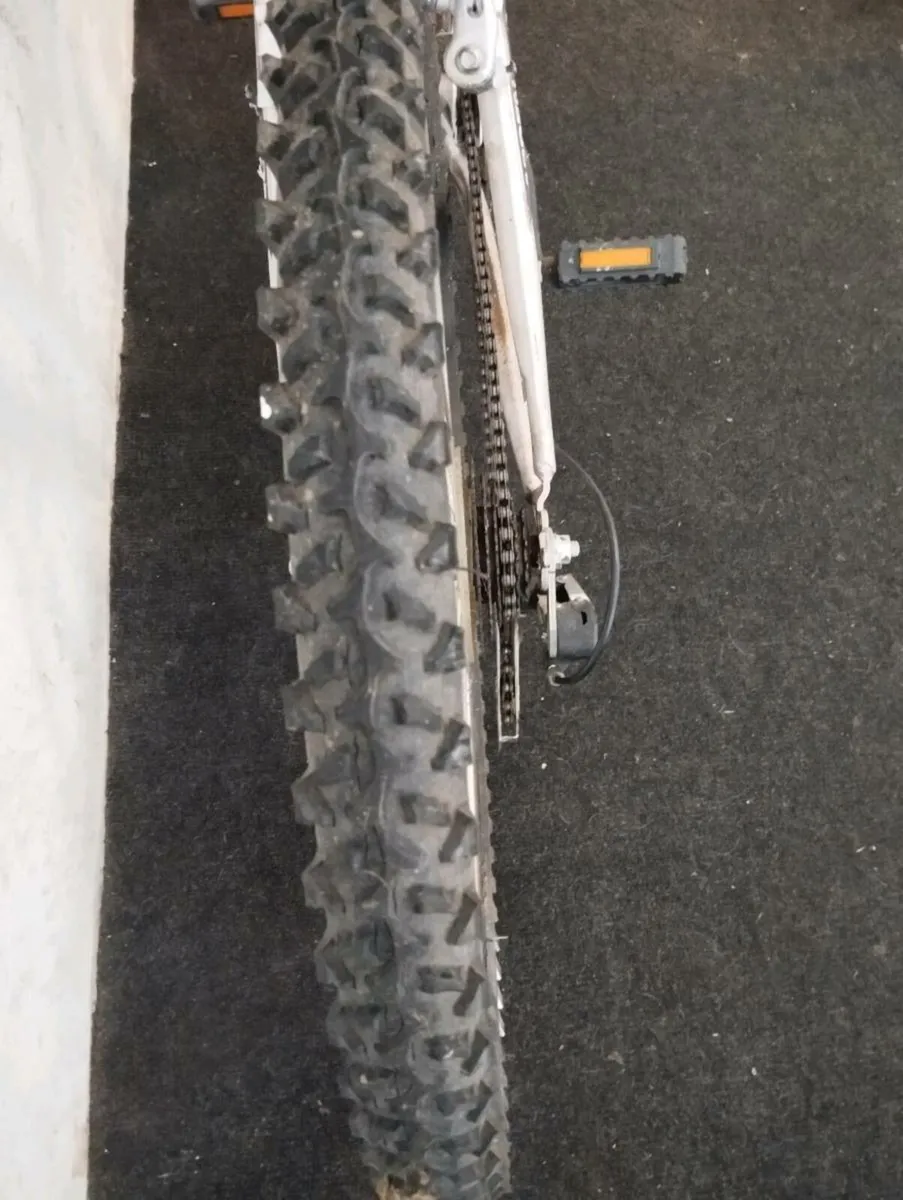 Ladies 26inch bike - Image 3