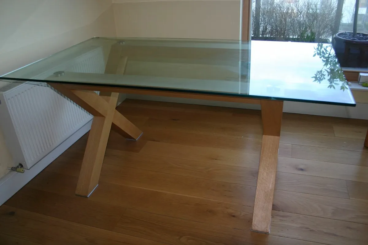 Dining Room Table - Image 1