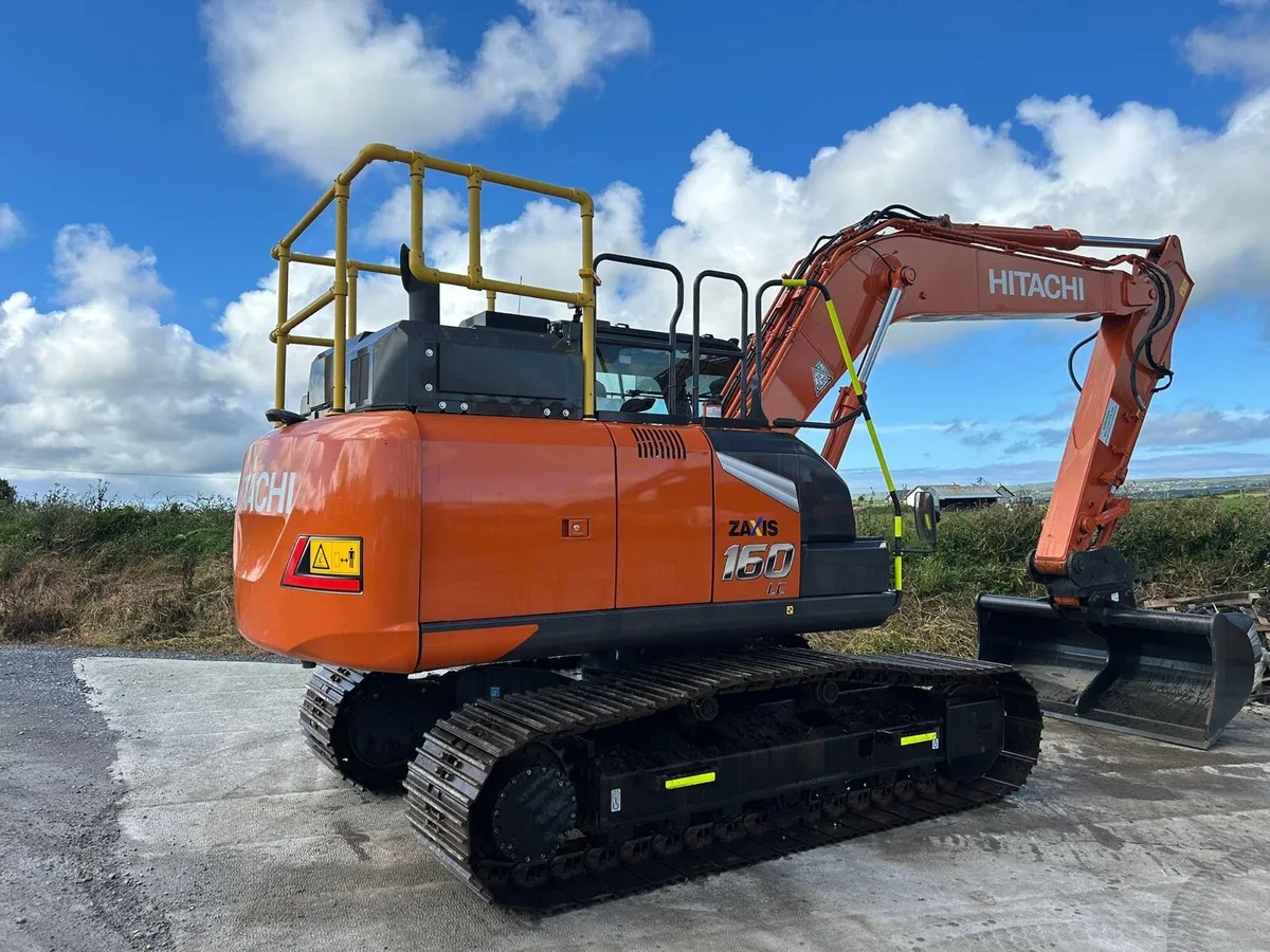 ⭐️2024 Hitachi ZX160LC-7 200hrs⭐️ - Image 1