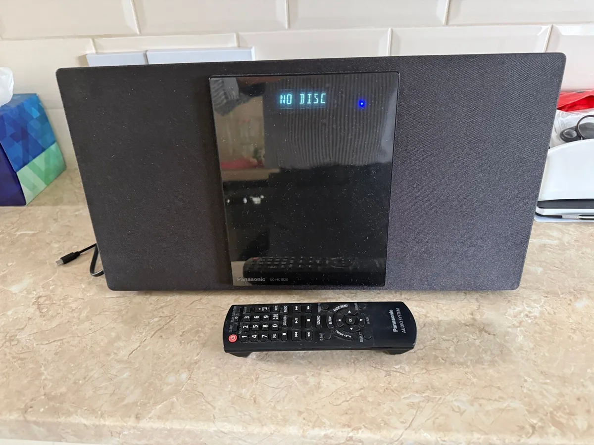 CD Player - Image 1