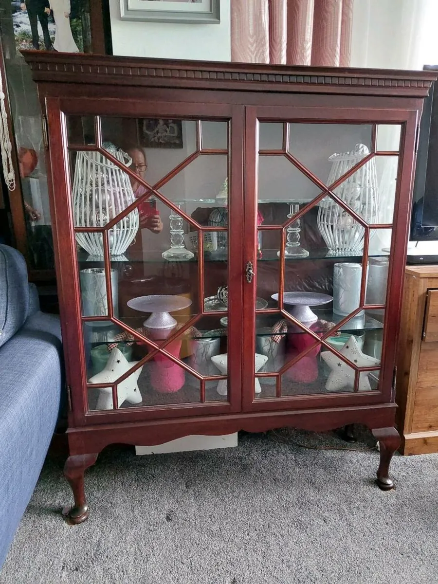 Beautiful mahogany display cabinet - Image 1