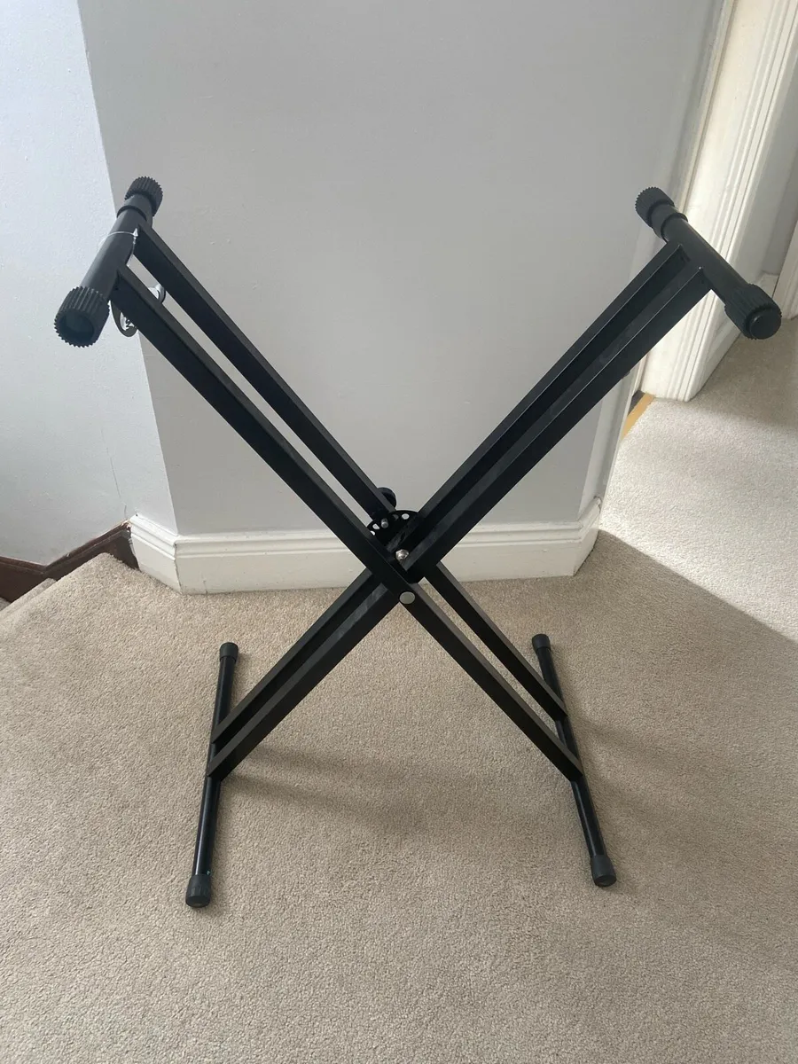 Keyboard Stand - Image 1