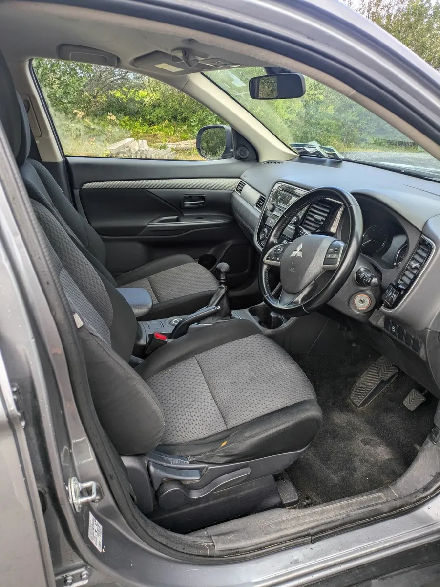Mitsubishi Outlander 2013 - Image 4