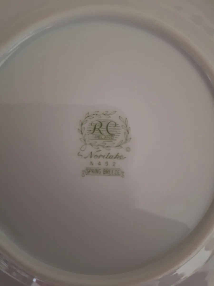 Noritake Spring Breeze. - Image 4