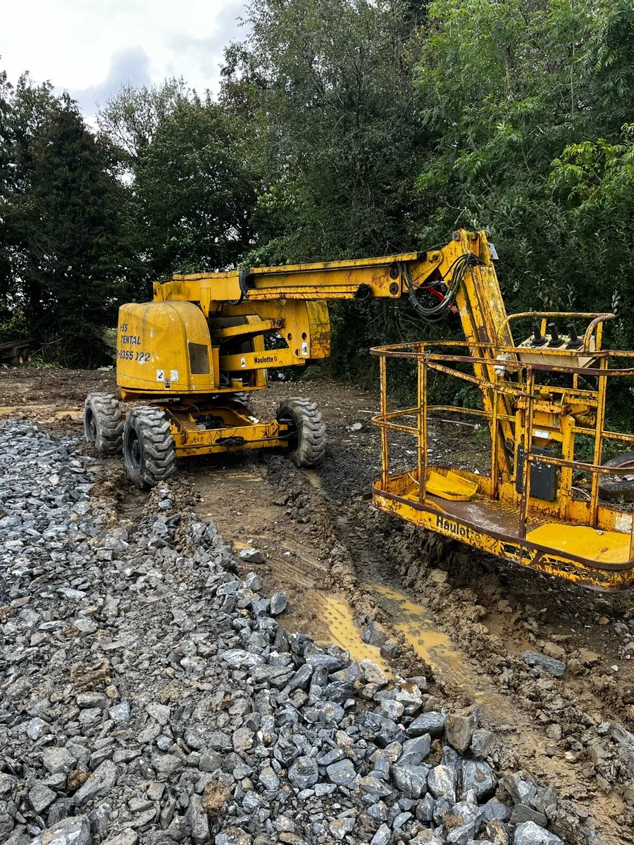 Boom lift - Image 1