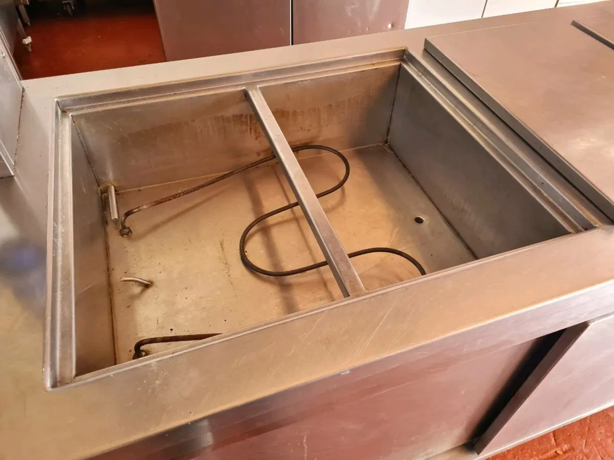Hot Pass Through 2 Well Bain Marie with Gantry - Image 2