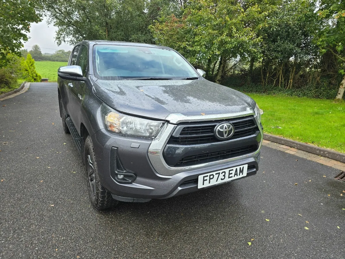 Toyota Hilux 2023 - Image 4