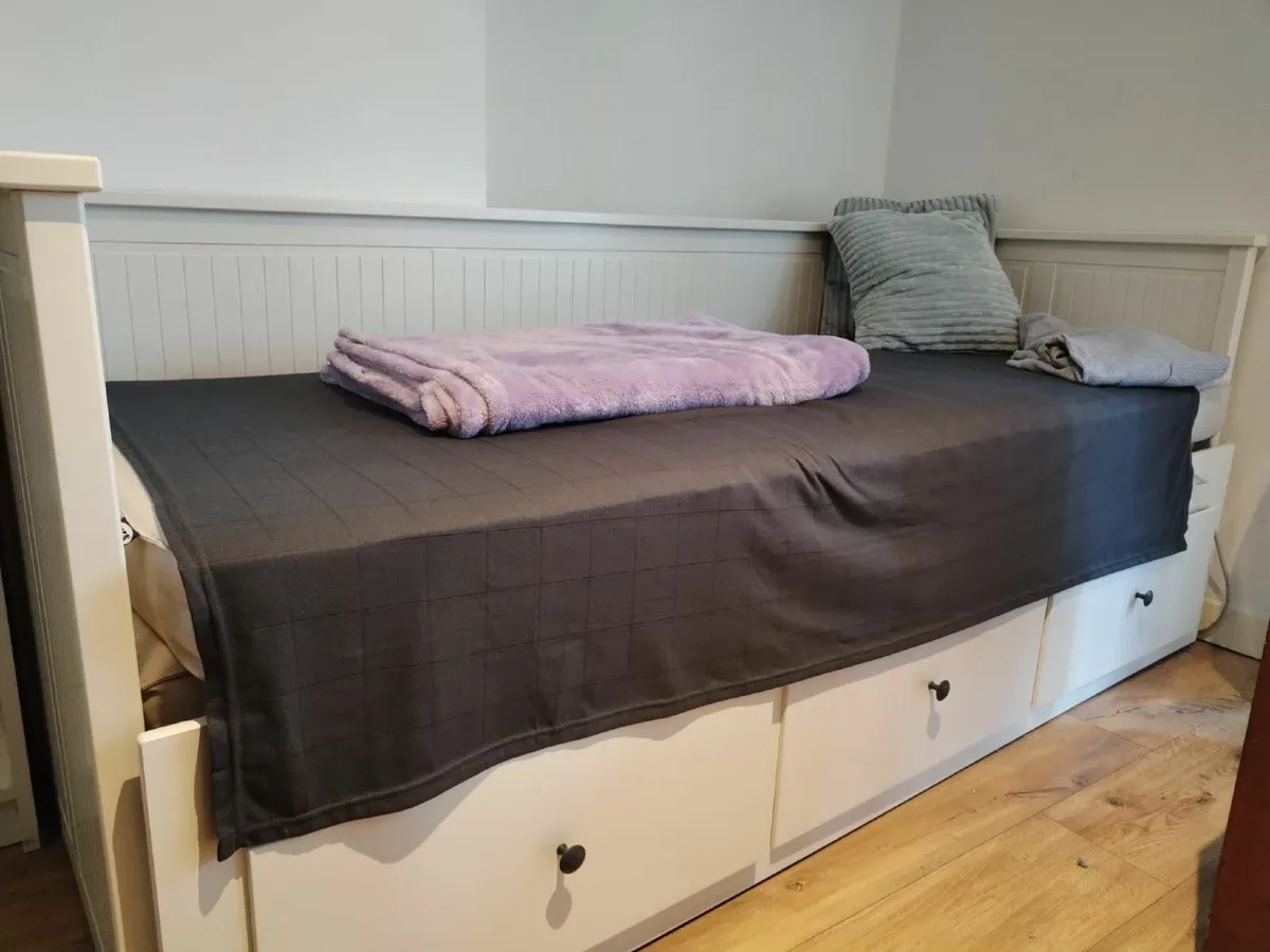Daybed from IKEA - Image 3