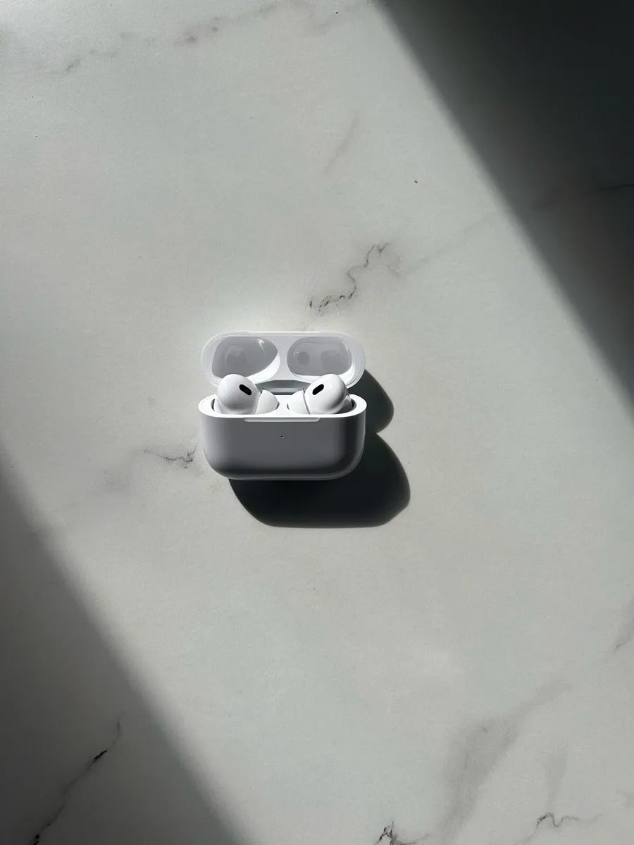 Airpod pro 2nd generation wireless charging case - Image 4
