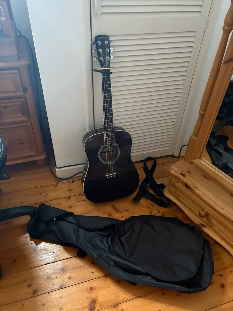 Acoustic guitar - Image 4