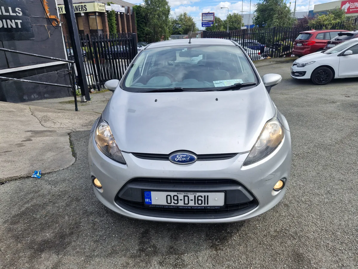 09 Ford Fiesta 1.4 Diesel 5dr NCT 5/26 €2,995** - Image 2