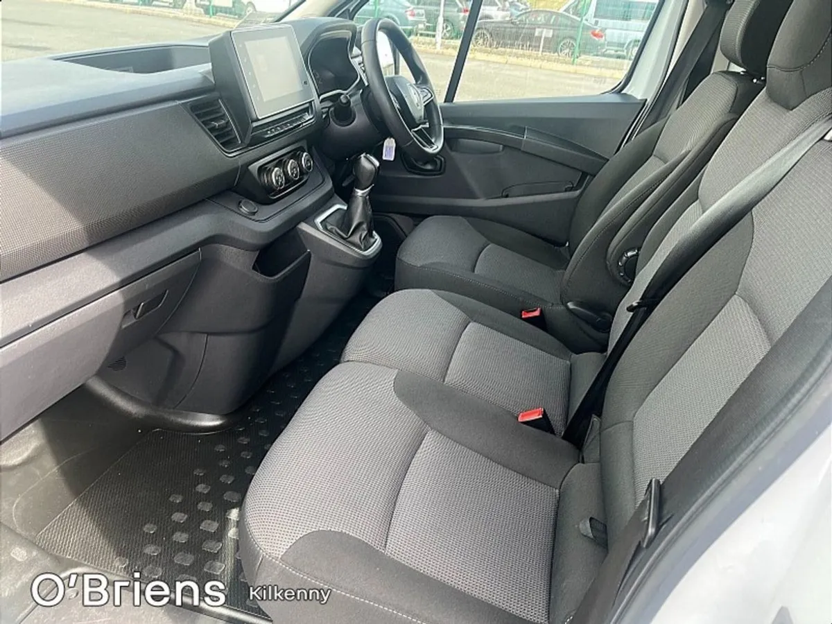 Renault Trafic  automatic  Ll30 Business 2.0 DCI - Image 4