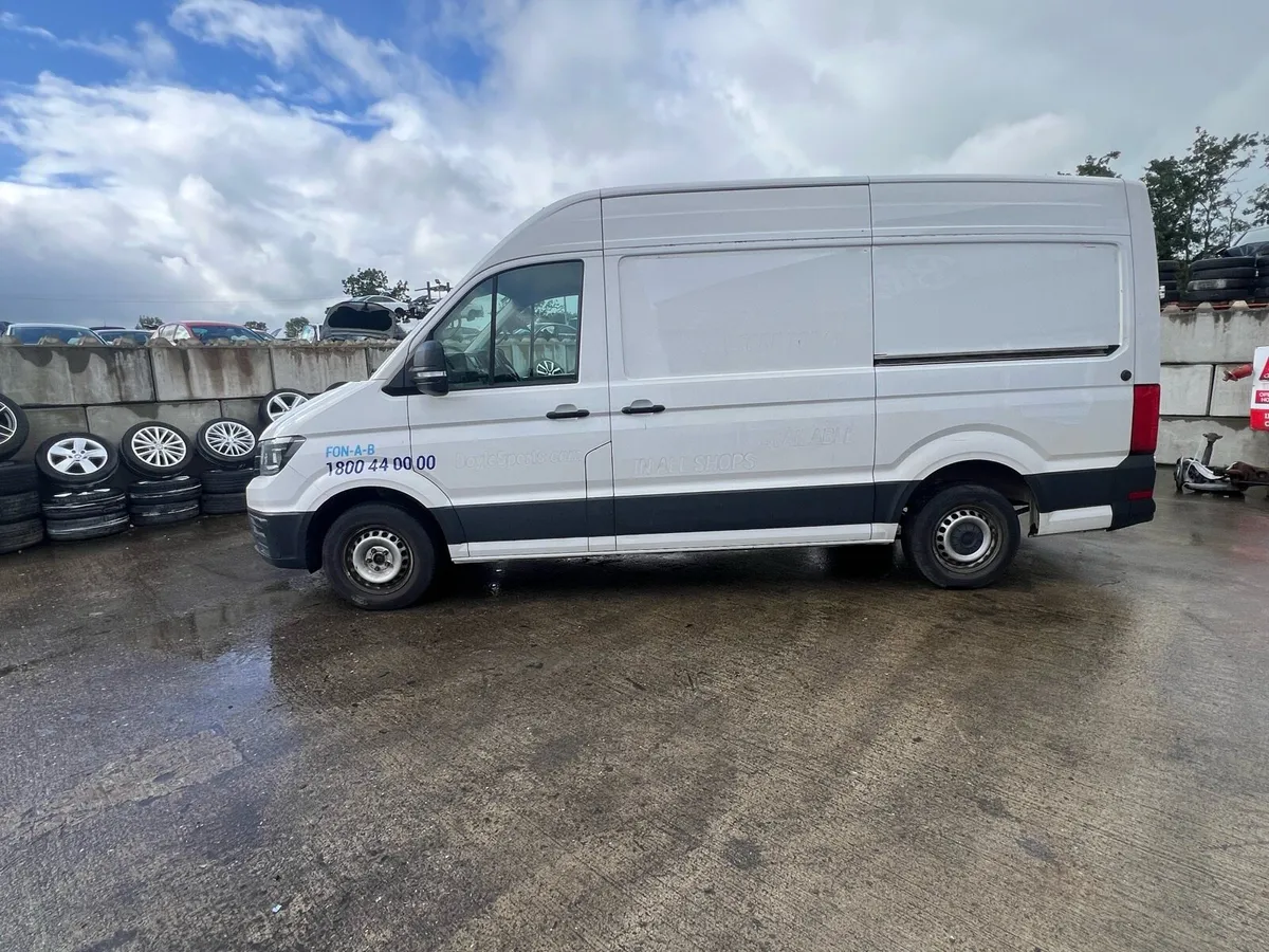 2019 VOLKSWAGEN CRAFTER BREAKING FOR PARTS - Image 3