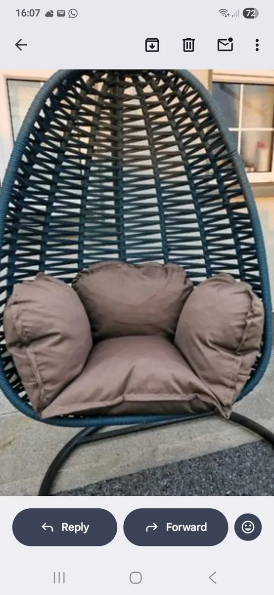 EGG CHAIR