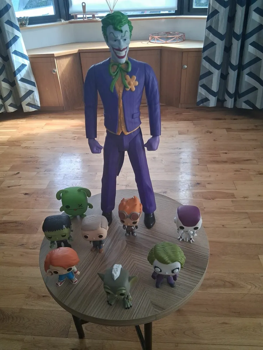 Pop Figueres and Joker - Image 1