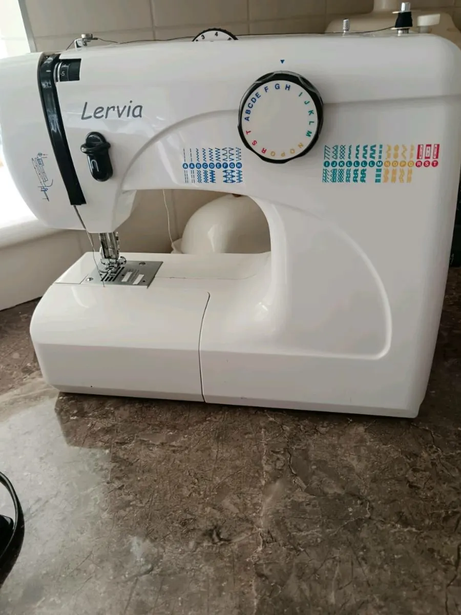 Sewing machine - Image 1