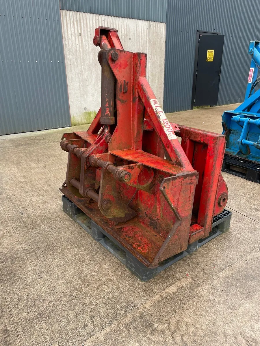 JCB 3CX / 4CX  Roco pole grabs - Image 3