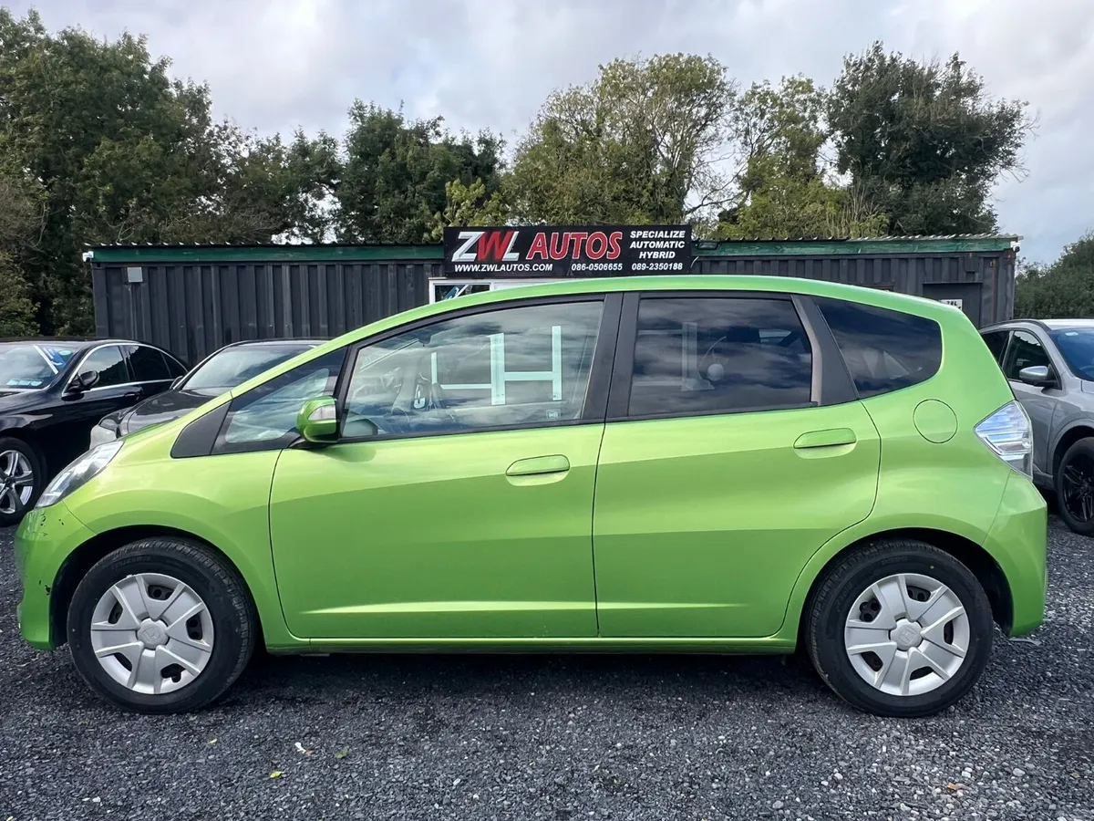 2011 Honda Fit Hybrid - Image 4