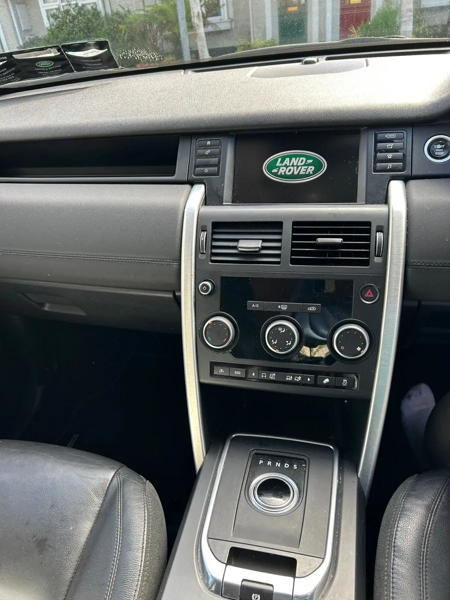 2016 Land Rover Discovery Sport – Automatic - Image 4