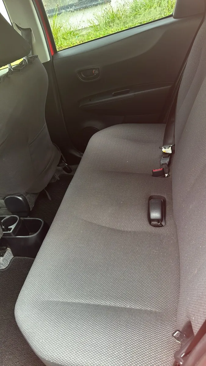 Toyota Vitz Car - Image 3