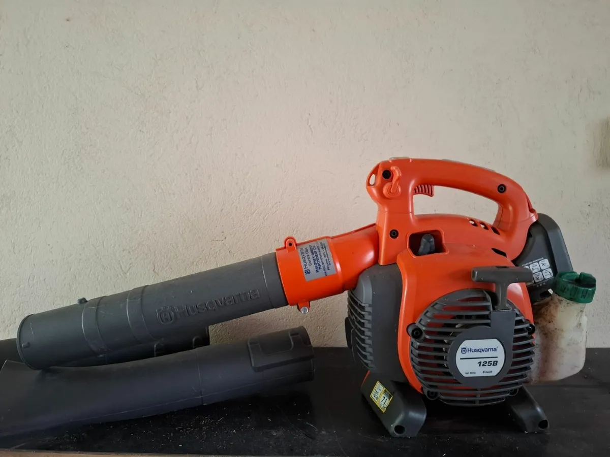 Husqvarna 125 Hand Held Blower - Image 1
