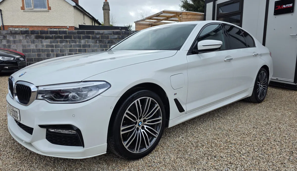 BMW 530E MSPORT AUTOMATIC - Image 2