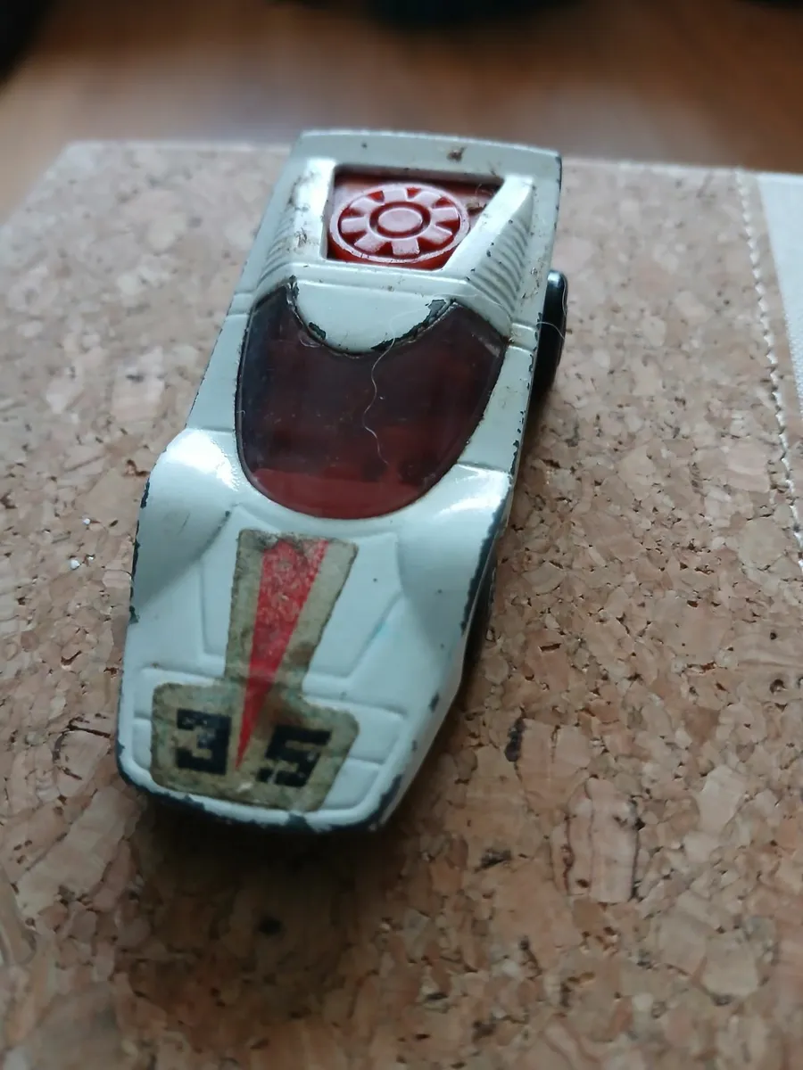 Sport and hobbies - Image 1