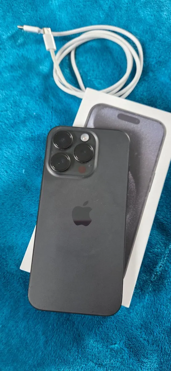 iPhone 15 Pro - Image 2