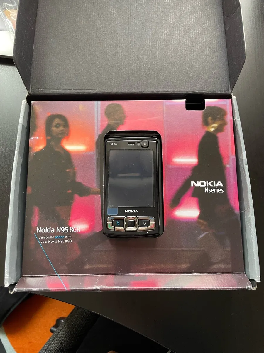 Nokia N95 8GB - Image 1