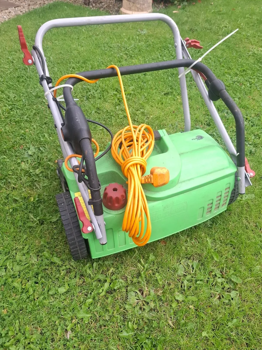 Lawn scarifier - Image 1