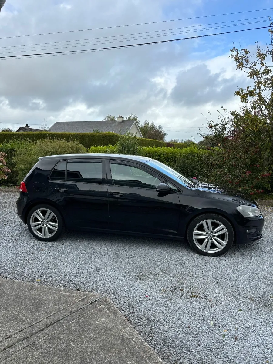 2014 VOLKSWAGEN GOLF TRENDLINE 1.6 TDI MANUAL - Image 2