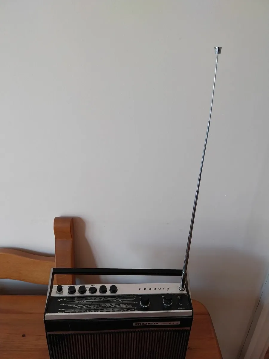 Retro radio - Image 3