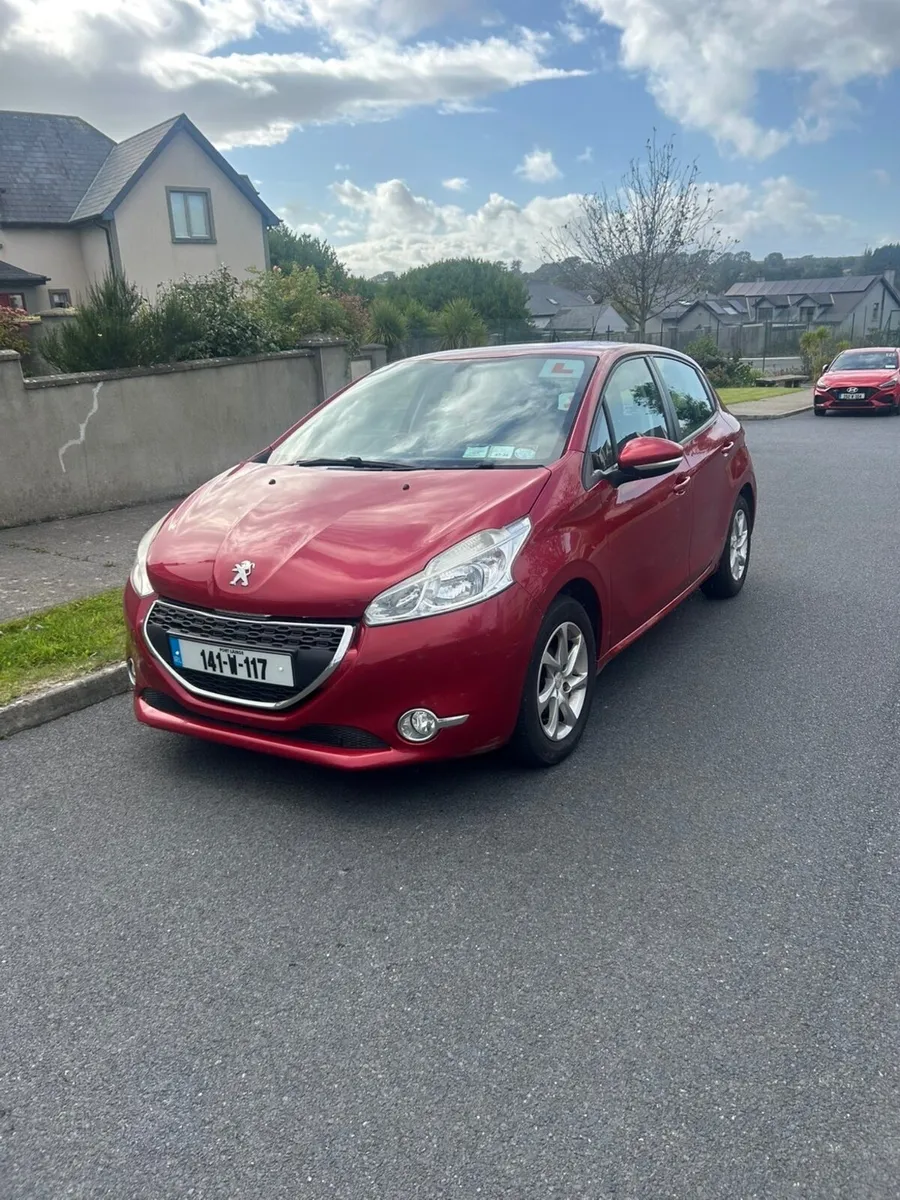 Peugeot 208 2014 - Image 3
