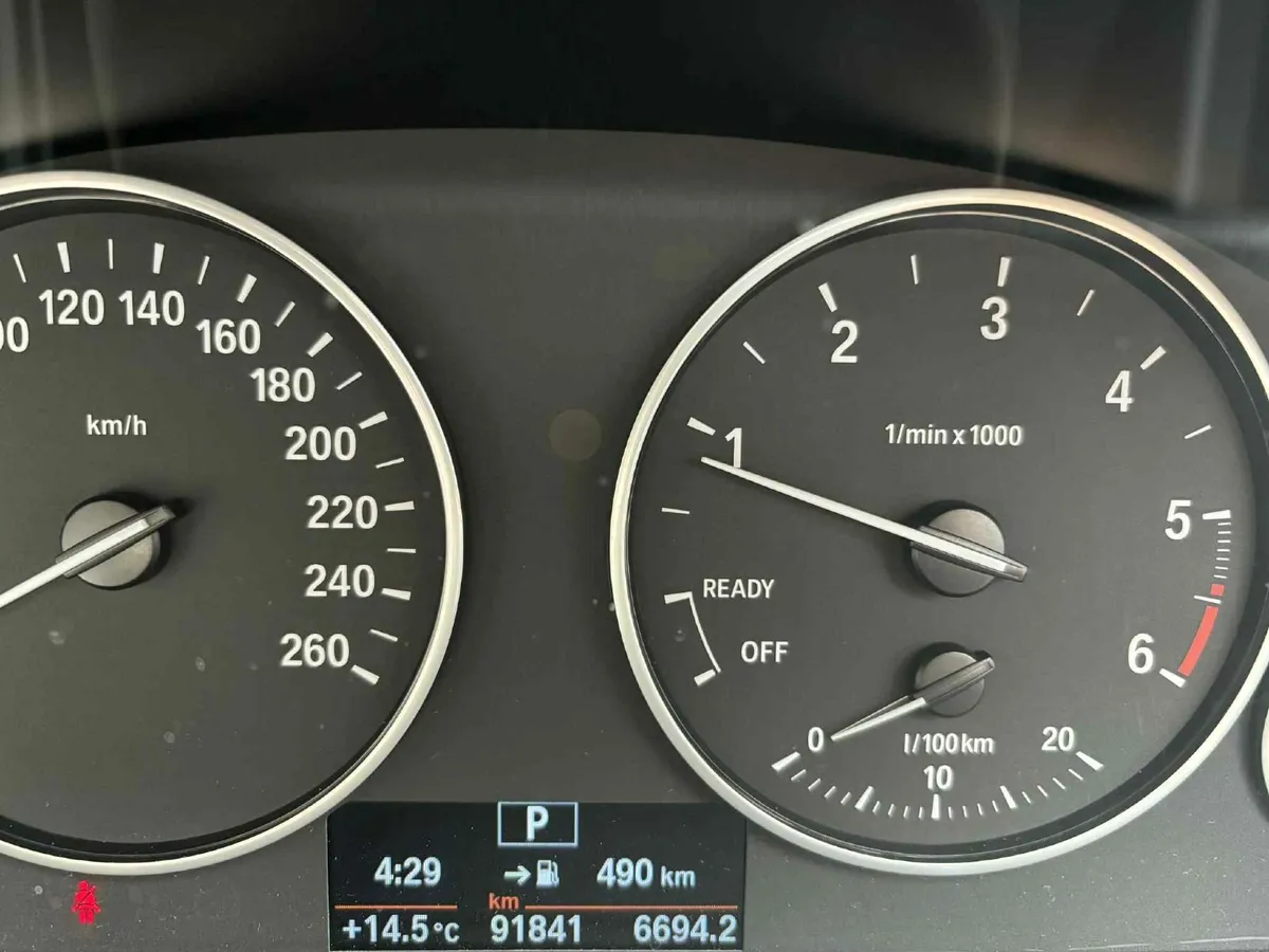 2017 BMW 3-Series 318D - Image 3