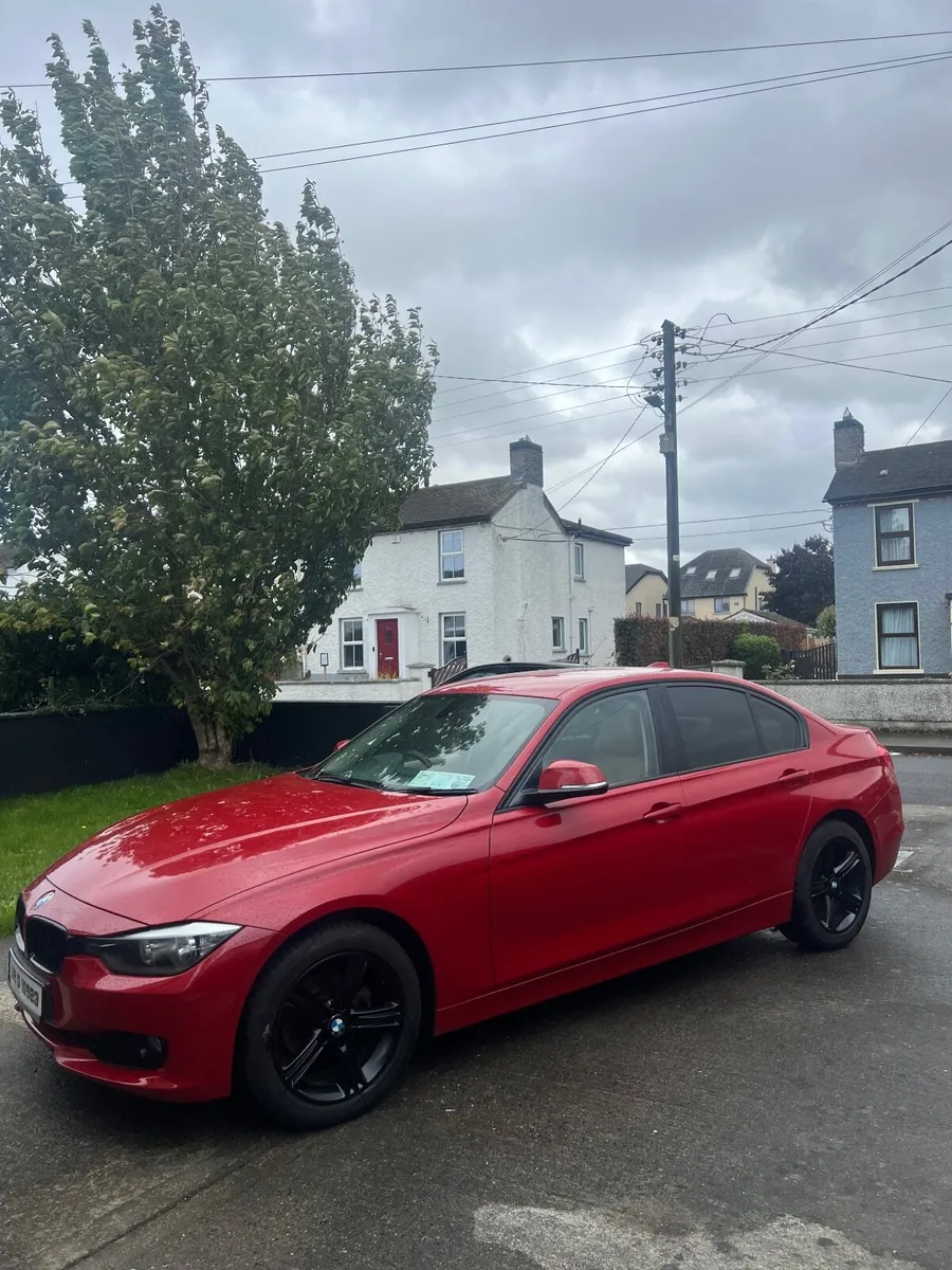 BMW 3-Series 2013 automatic low mileage - Image 2