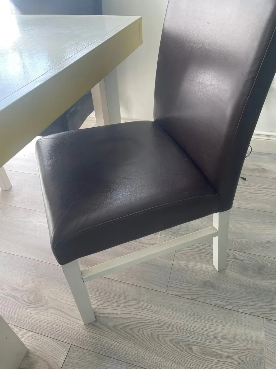 Dining /kitchen Table and 4 brown leather chairs - Image 3