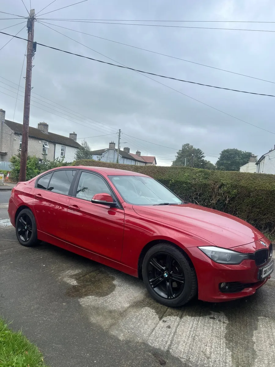 BMW 3-Series 2013 automatic low mileage - Image 3