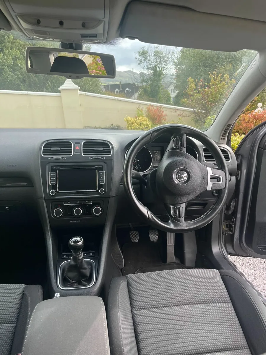 Volkswagen Golf 2012 1.6 TDI - Image 2