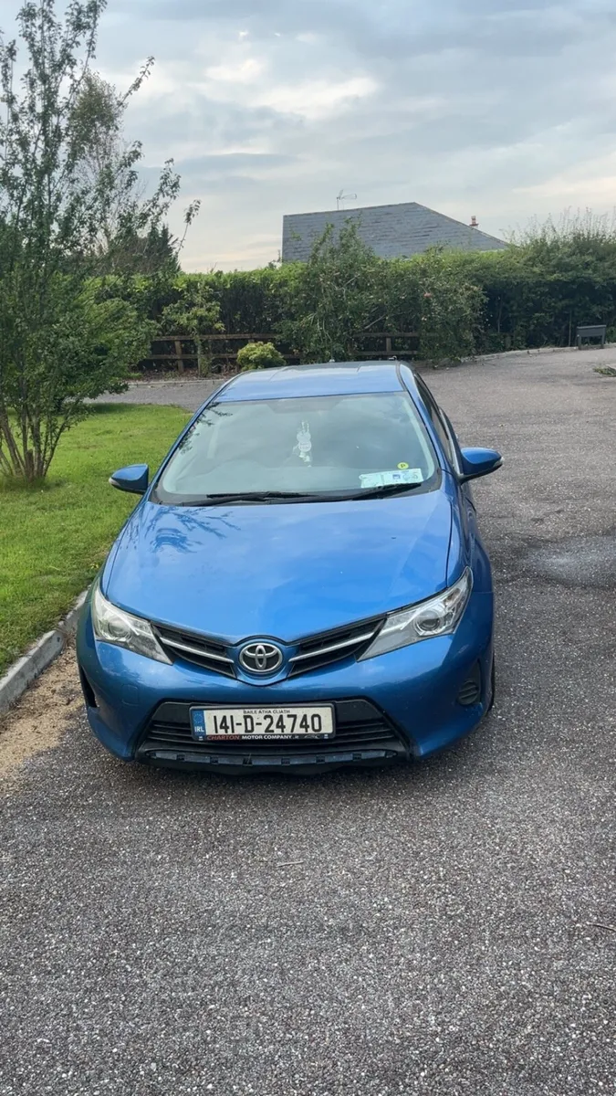 Toyota Auris 1.4 - Image 1