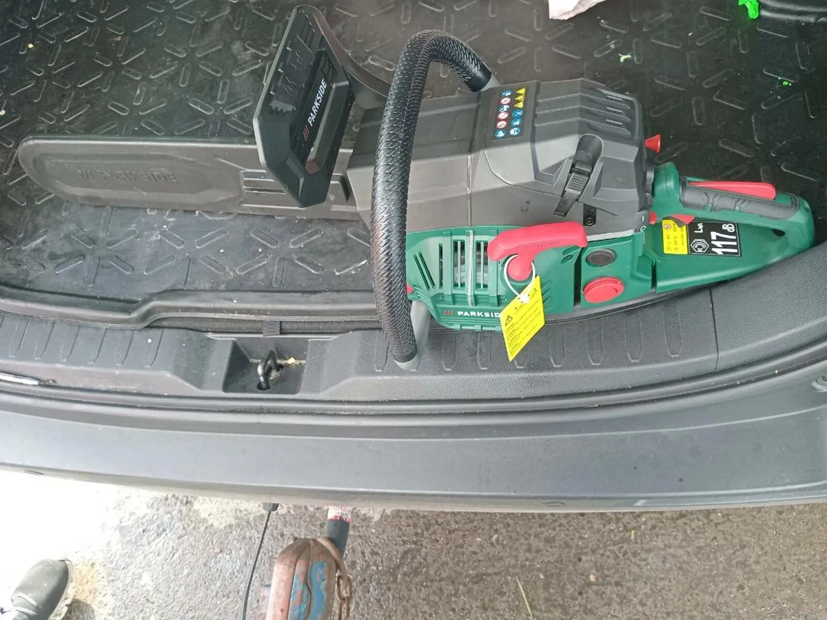 Chainsaw for sale - Image 2