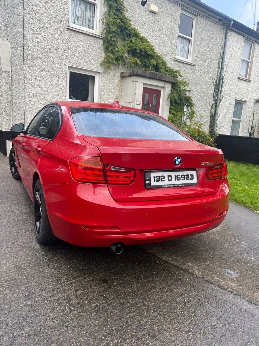 BMW 3-Series 2013 automatic low mileage - Image 4