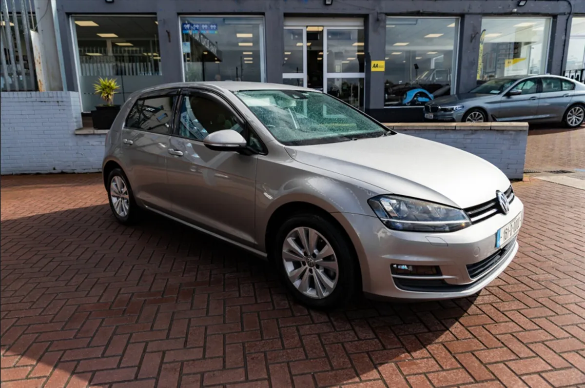 2016 Volkswagen Golf 1.2 TSi Automatic - Image 1