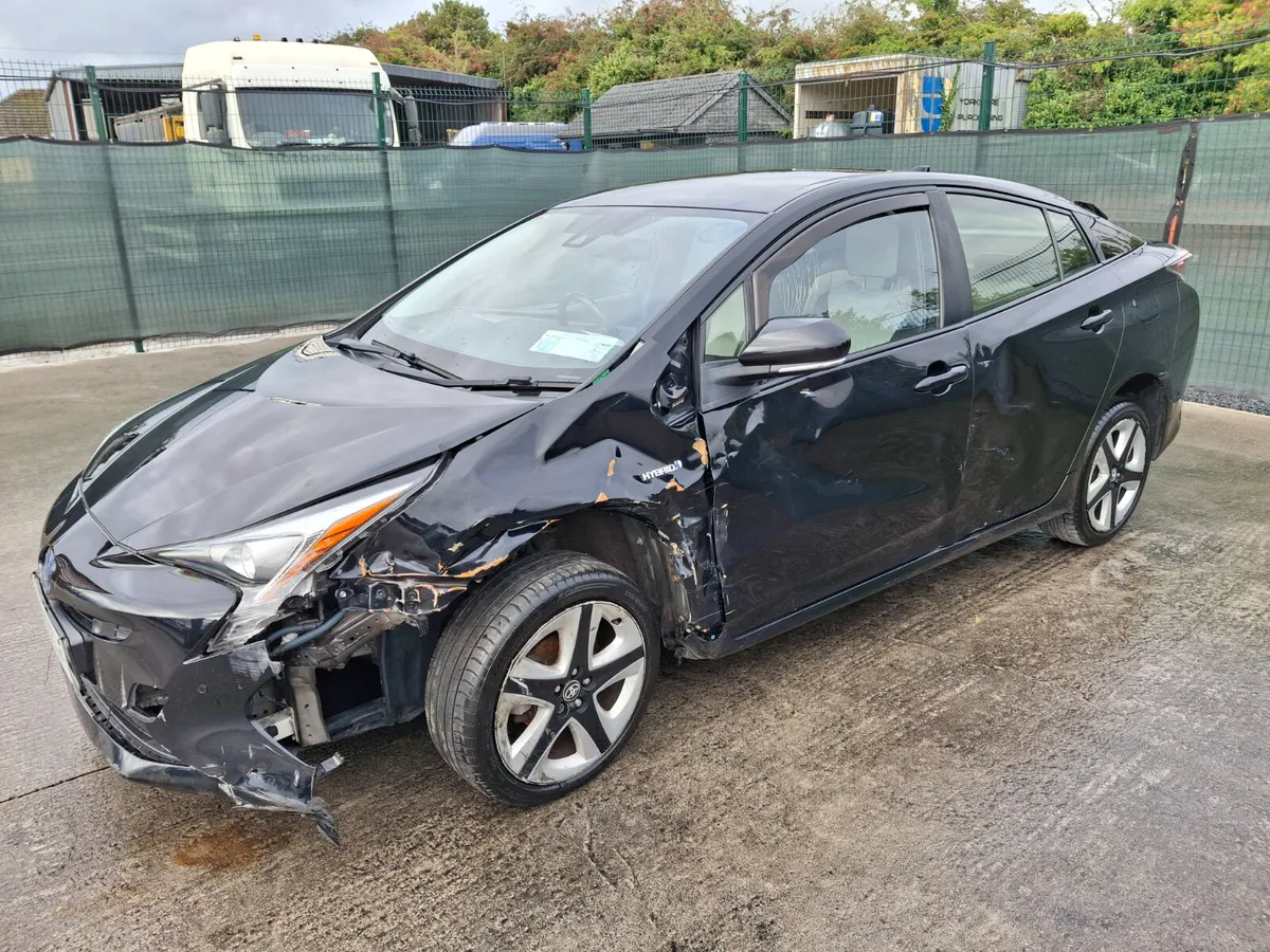 2017 Toyota Prius 1.8 Hybrid - Image 3
