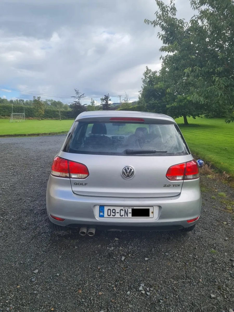 Volkswagen Golf 2009 - Image 2