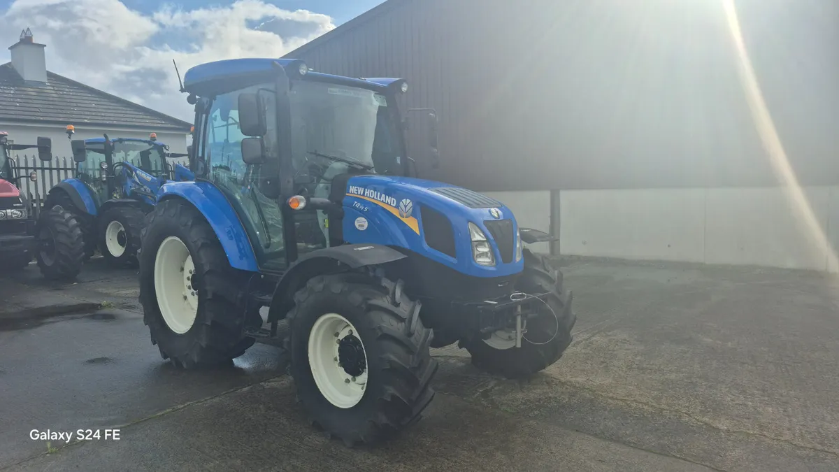New Holland  T4.75s - Image 3