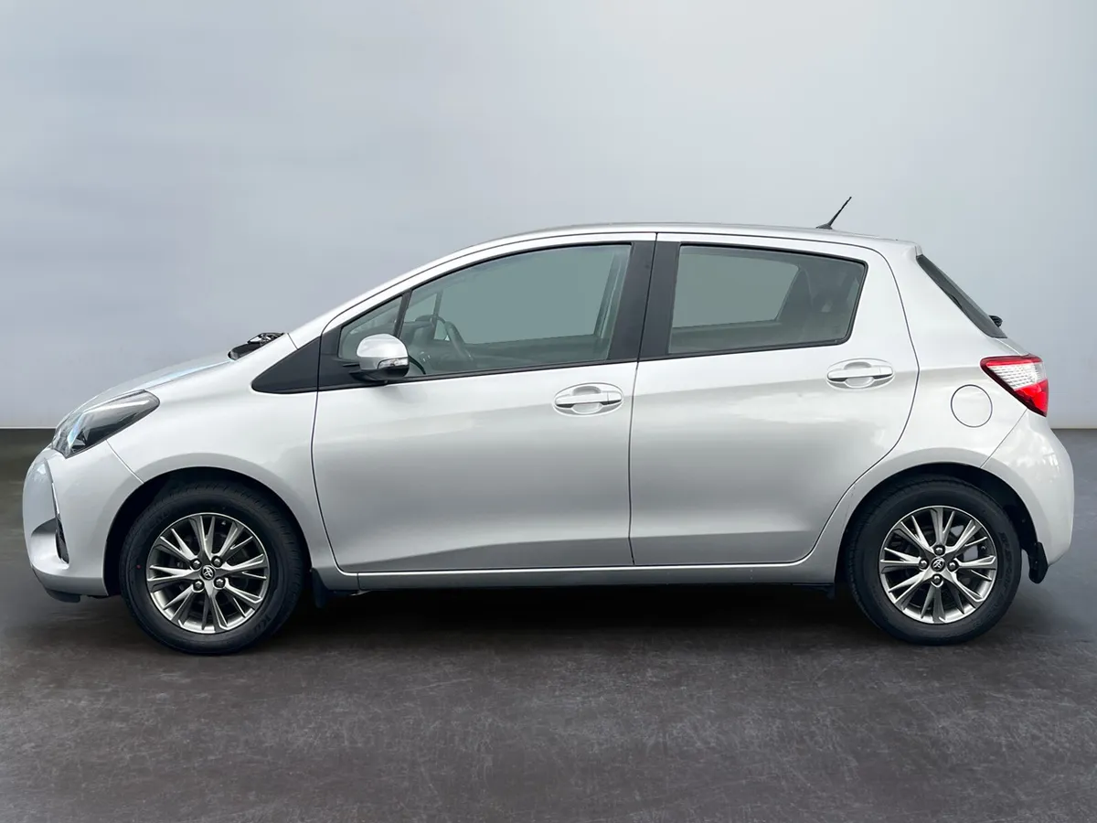 2019 TOYOTA YARIS 1.0 LUNA 5DR - Image 2