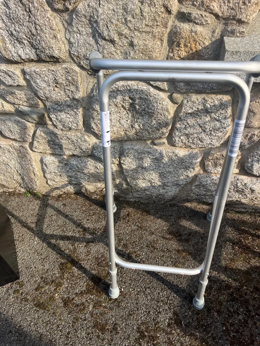 Walking aid - Image 3