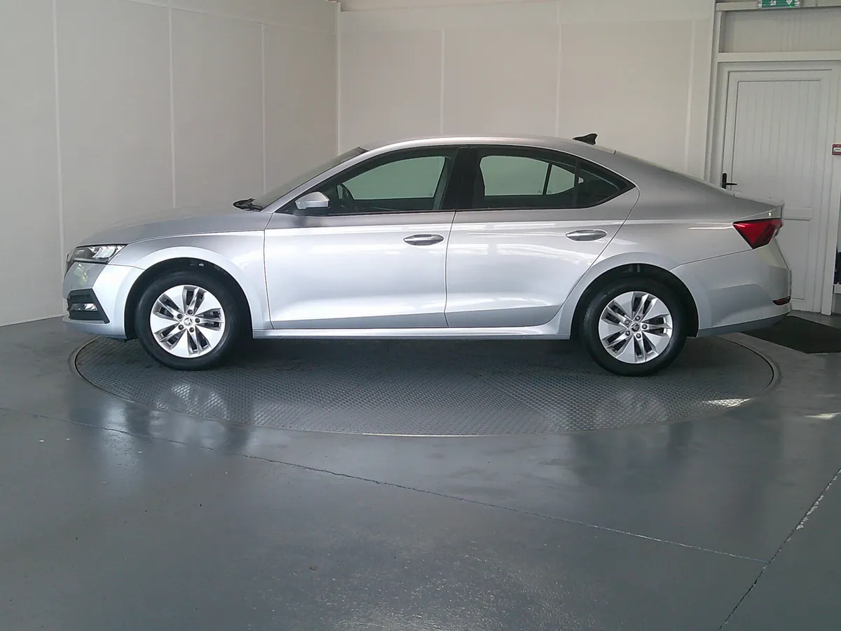 Skoda Octavia 2022 - Image 4
