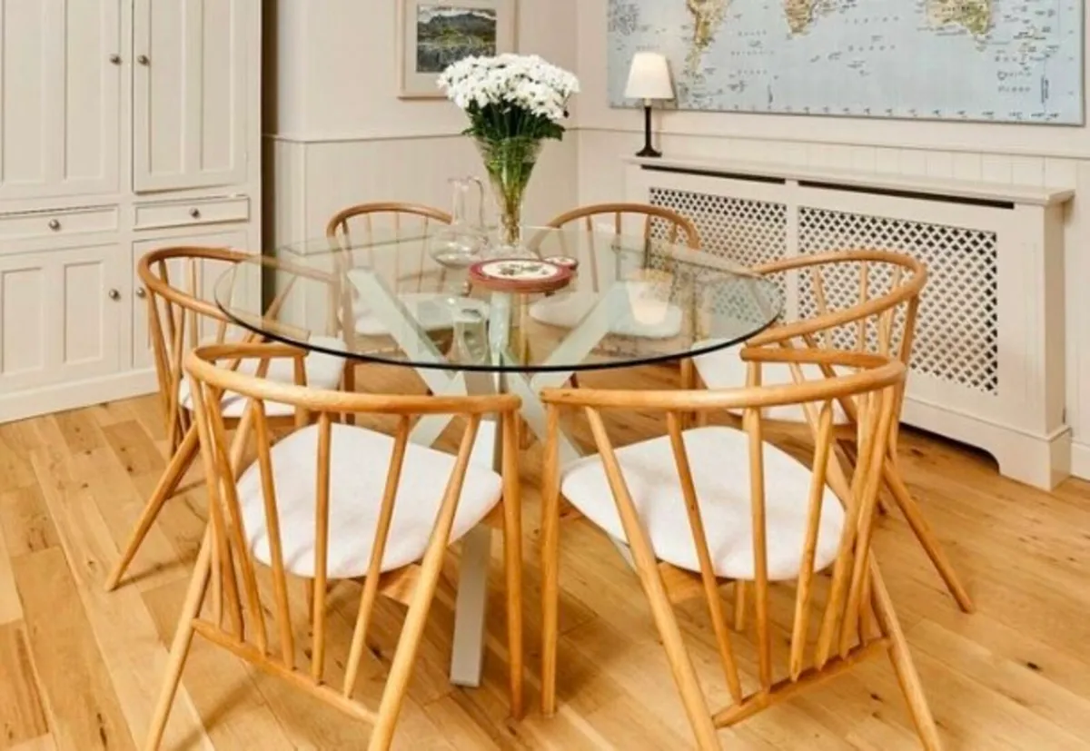Glass Circular Dining table - Image 1